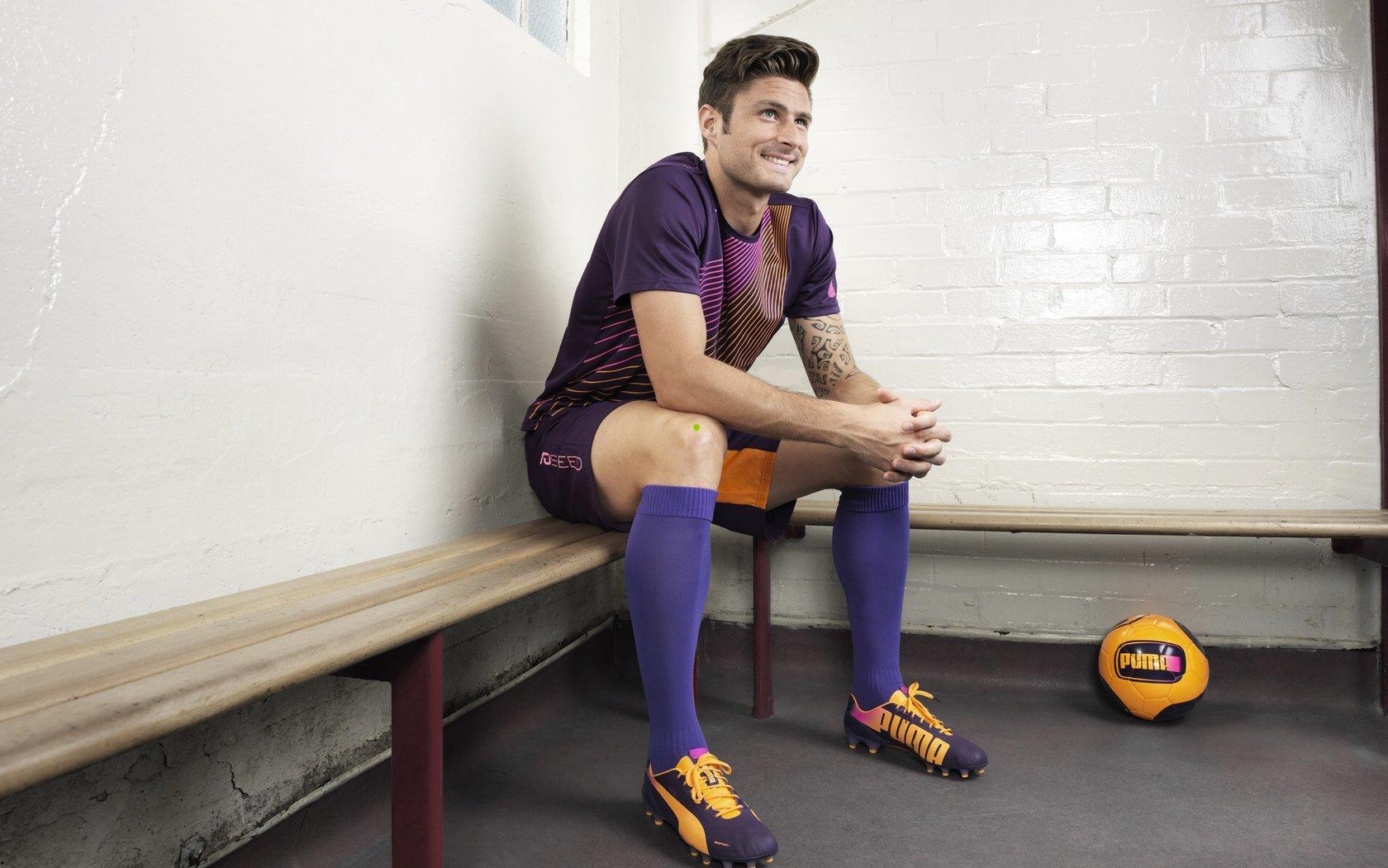 友谊赛温情褪去，普利希奇伤退引波澜，澳大利亚后卫杰里亚公开致歉