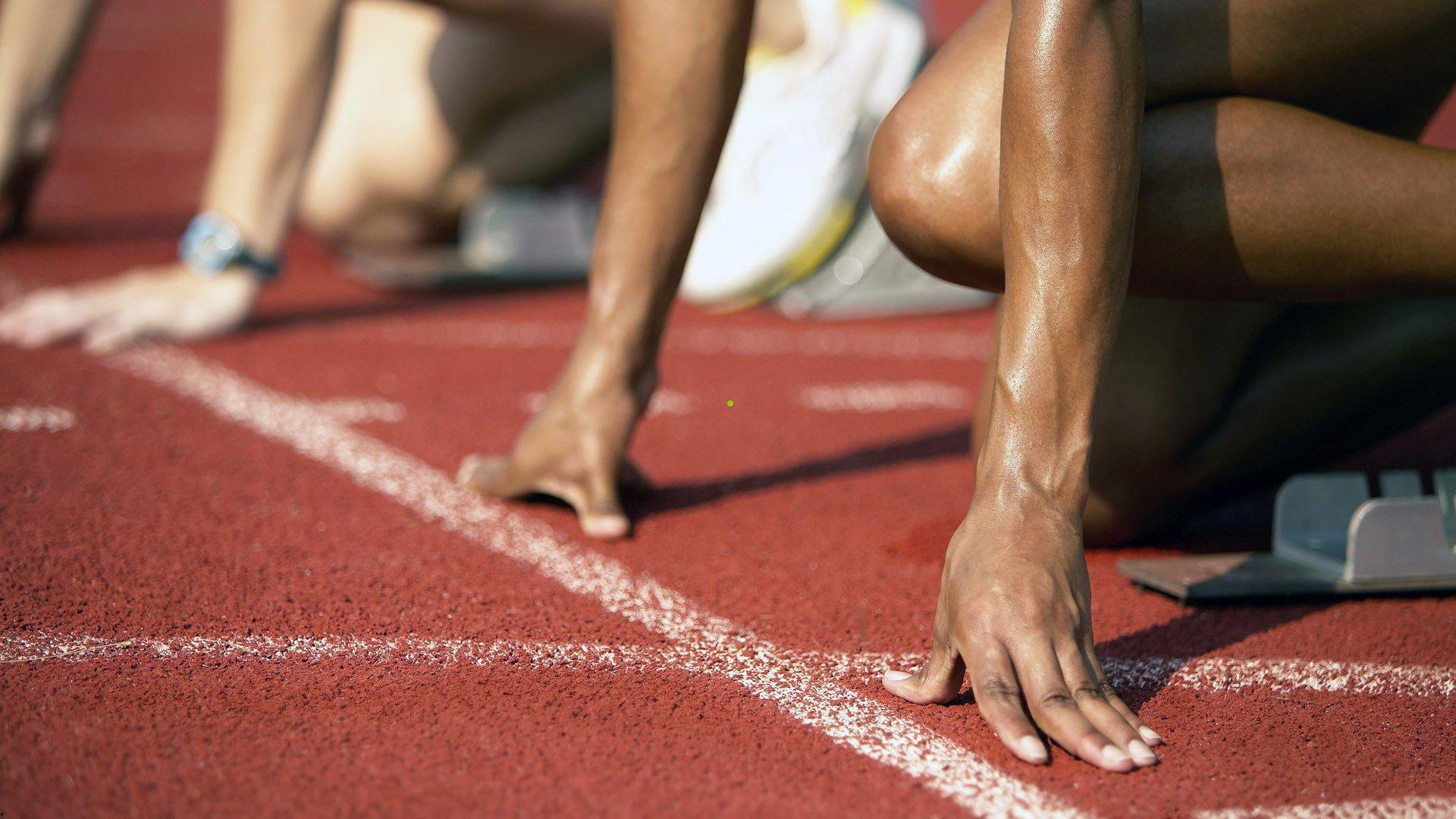 斯洛特荣膺英超八月最佳教练 引领球队开创辉煌新篇章